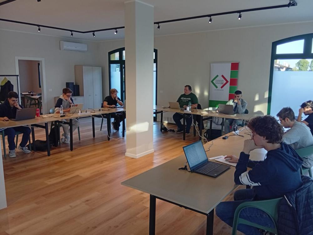 Einblick in das turniergeschehen mit Quentin Haller 2. von links.